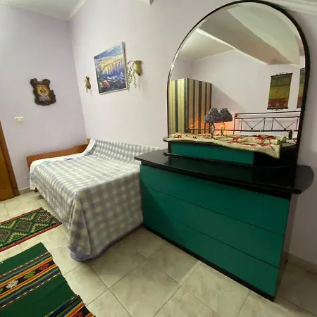 Villa 38 Korça